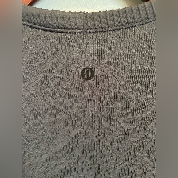 Lululemon Rest less Pullover 8 - Picture 7 of 7